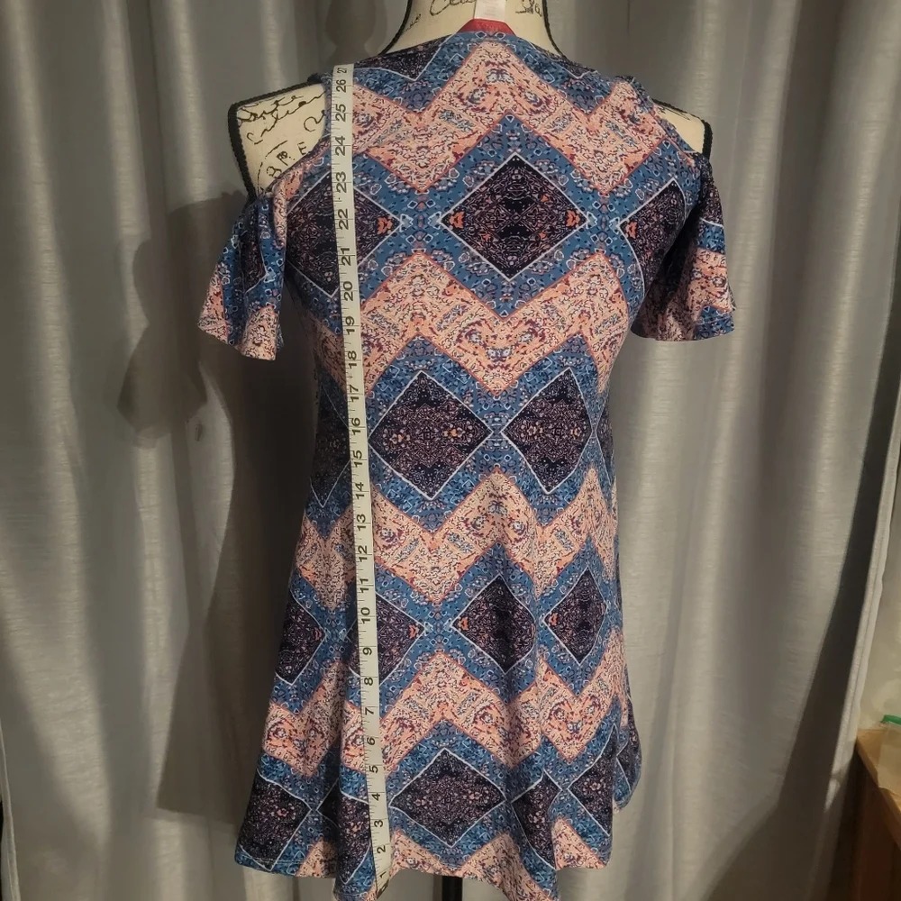 1st Kiss Girls M & L short Sleeve Casual Dresses - Picture 3 of 6
